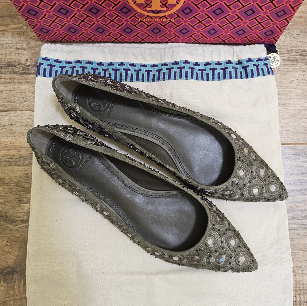 Tory Burch 'Yasmin' Embellished Ballet Flat - Picture 9 of 12